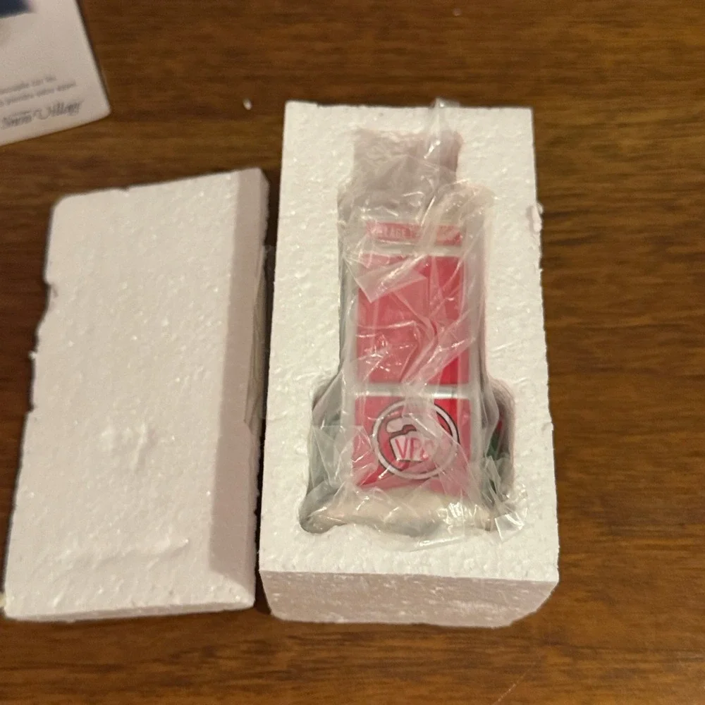 Department 56 Village Phone Booth Snow Village Accessory in Box Dept 56